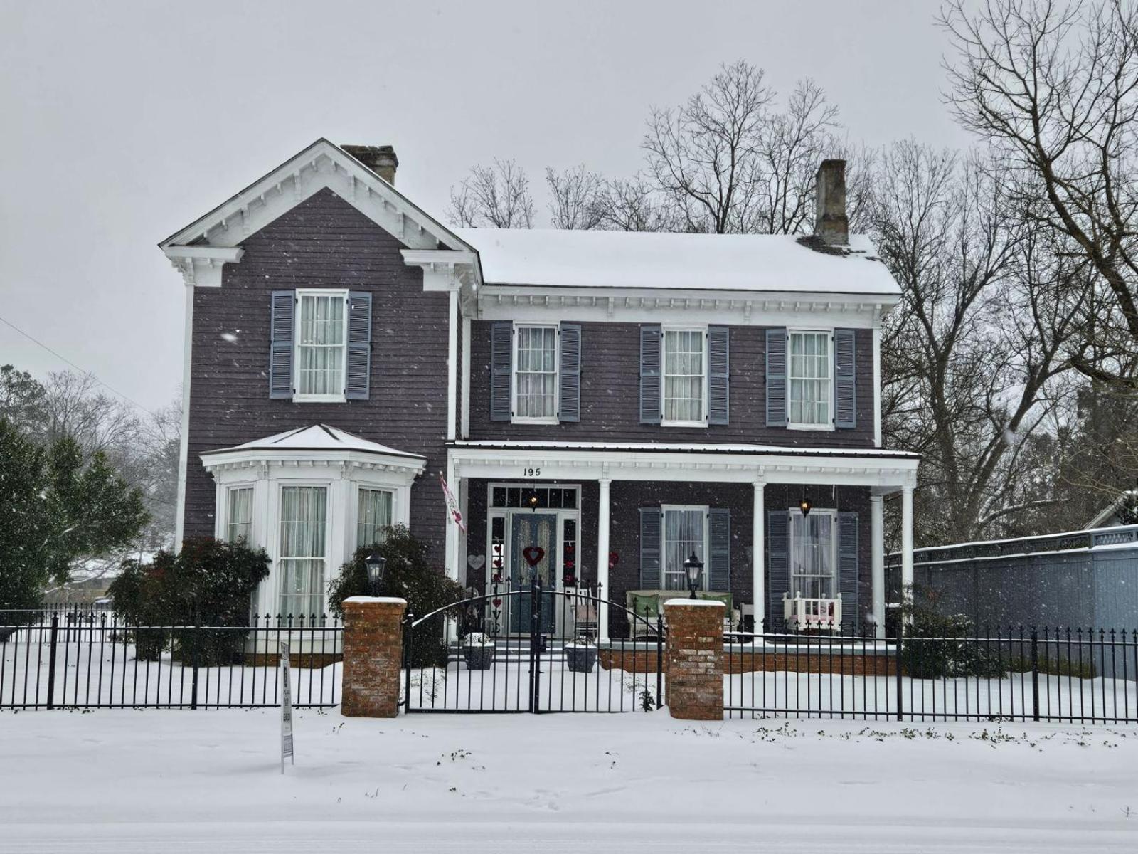 The Wynne House Inn Holly Springs Exterior photo