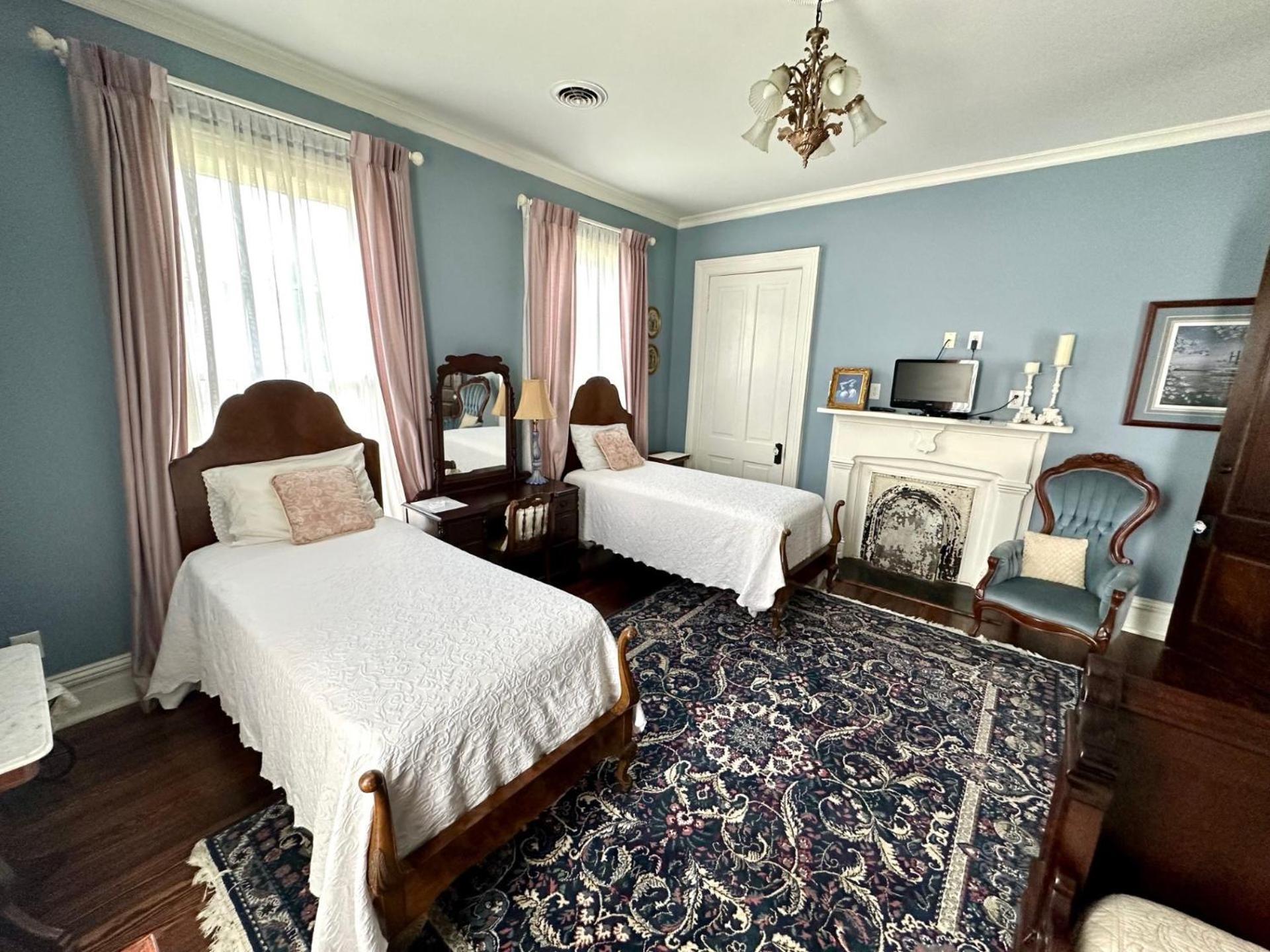 The Wynne House Inn Holly Springs Exterior photo